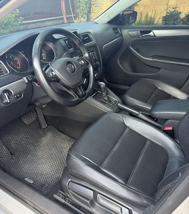 Volkswagen jetta 2015