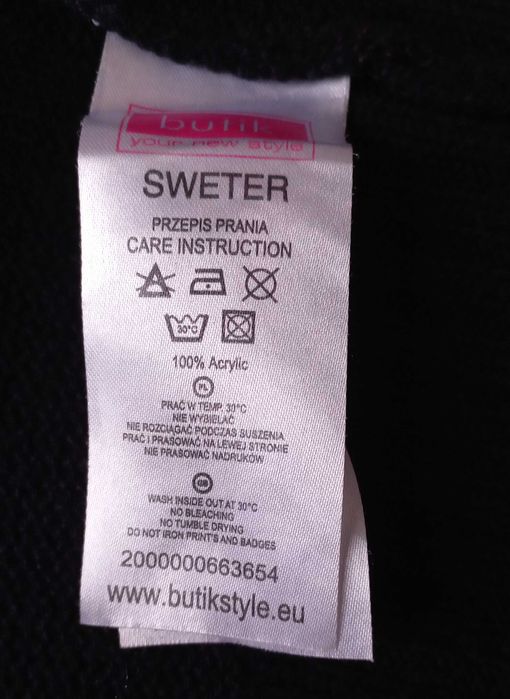 Boho Chic czarny sweter z kapturem zapinany na zamek