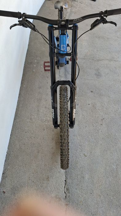 Bicicleta downhill
