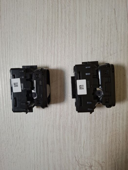 Блок кнопок стеклоподъемника на Mercedes w222