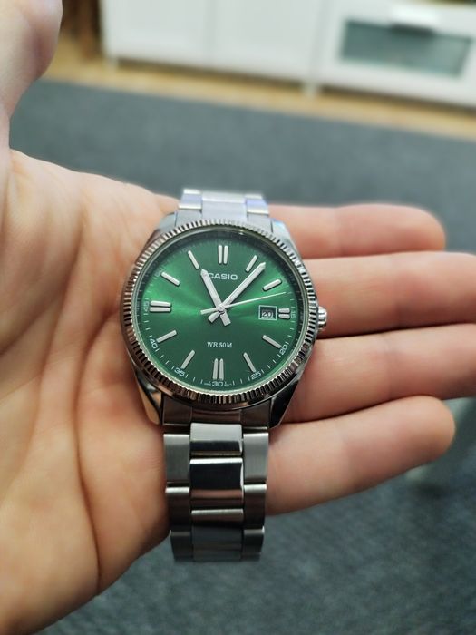 Zegarek CASIO MTP 34mm (zielona tarcza)