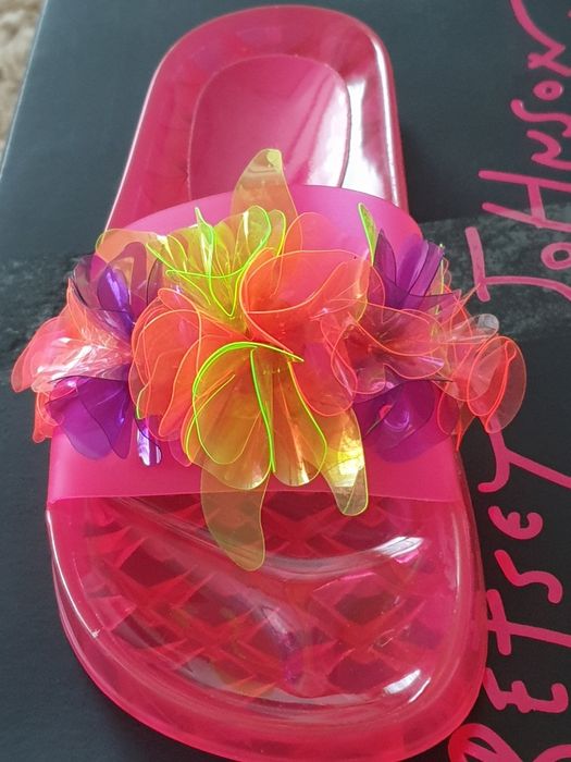 Продам нові пляжні шльопанці орігіналі -  Betsey Johnson. США, Розм