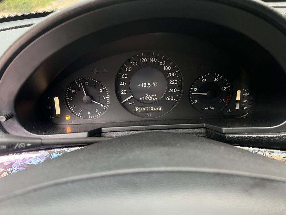 Продам Mercedes W211 3.0cdi
