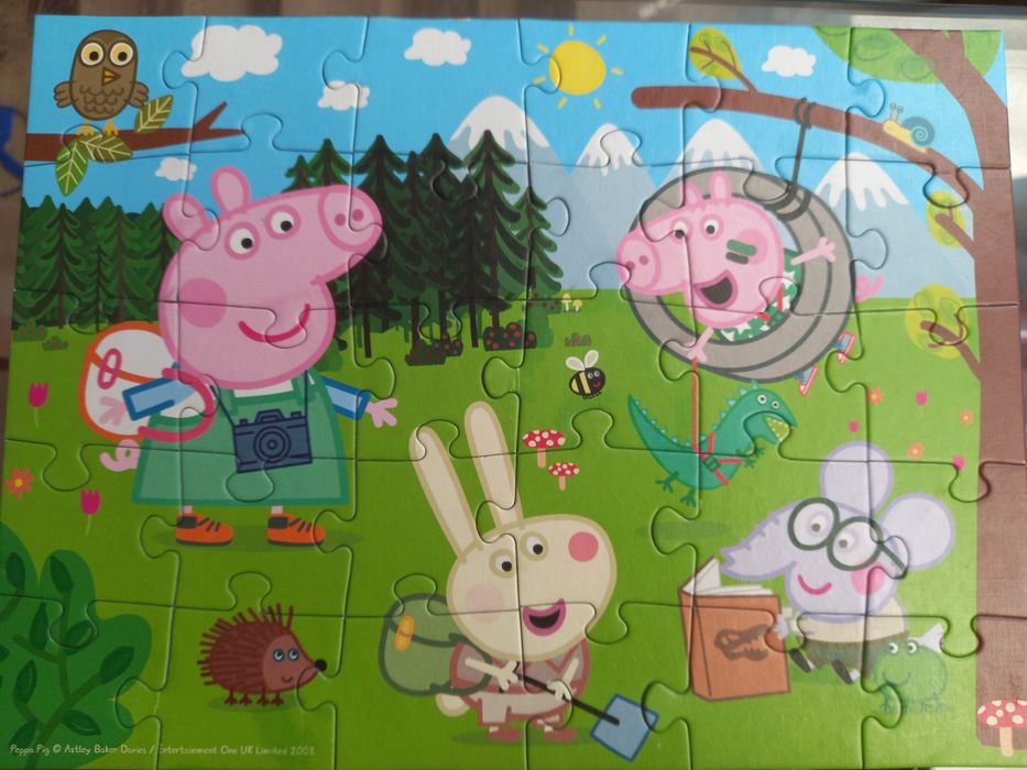 3 zestawy puzzli Peppa