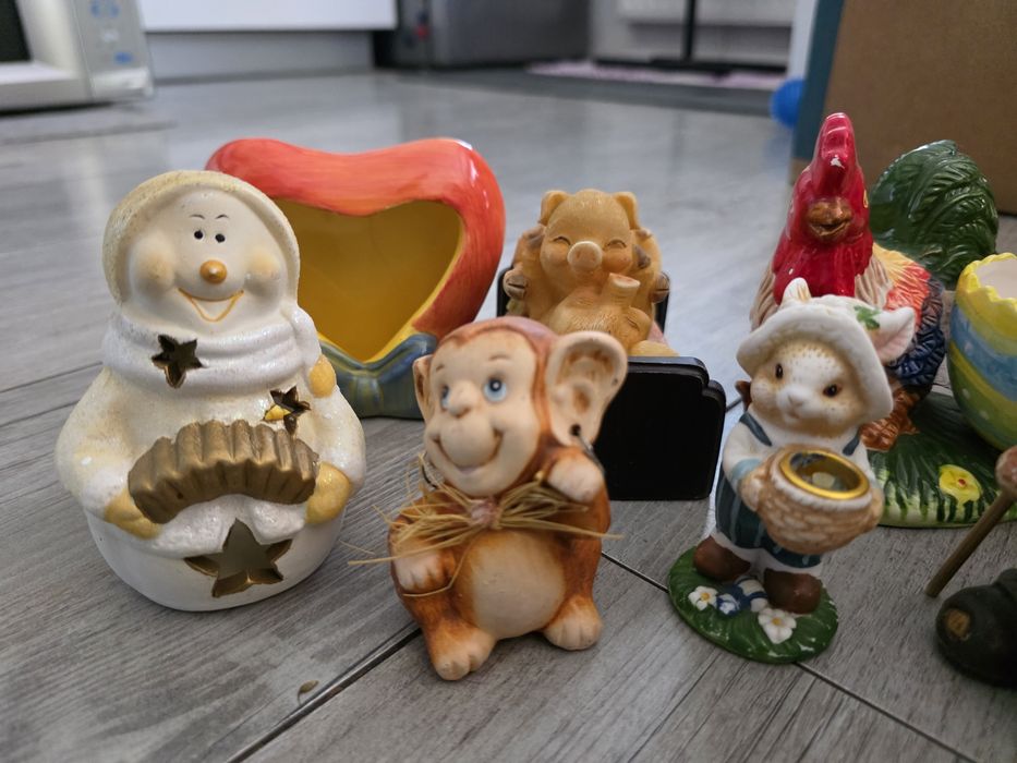 Figurki słonie delfiny