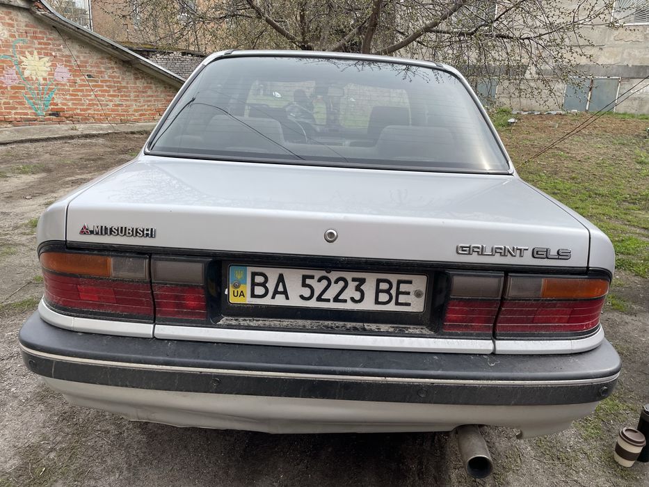 Mitsubishi Galant 6