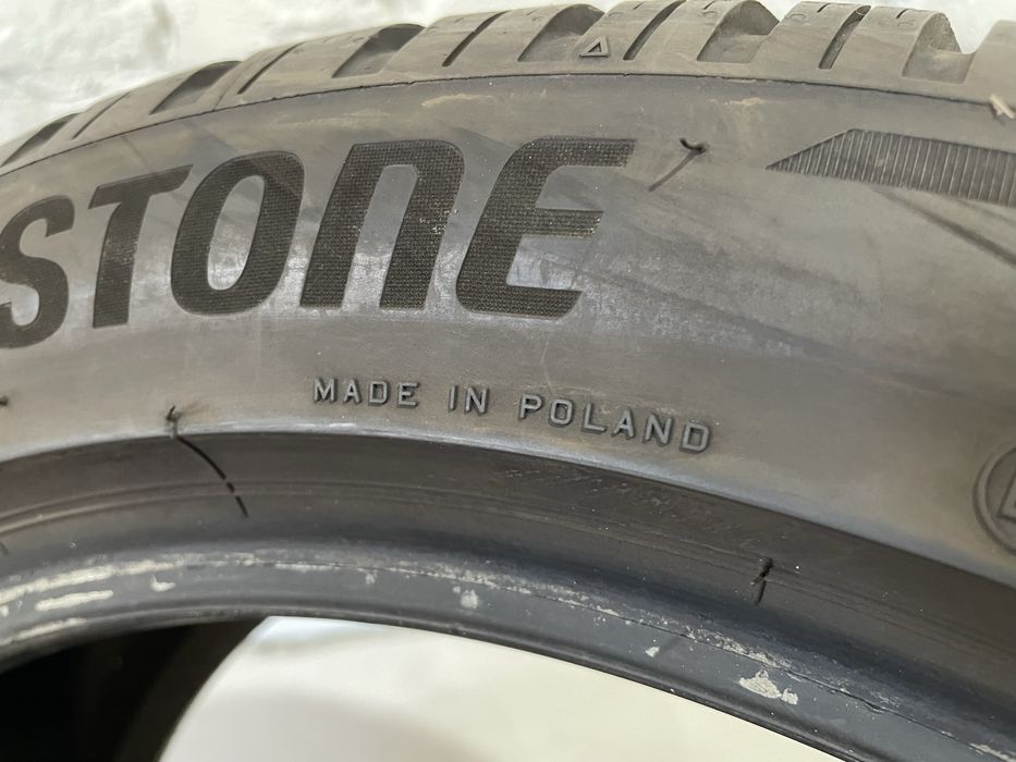 Зимові шини BRIDGESTONE 215/50 R18 резина Р18