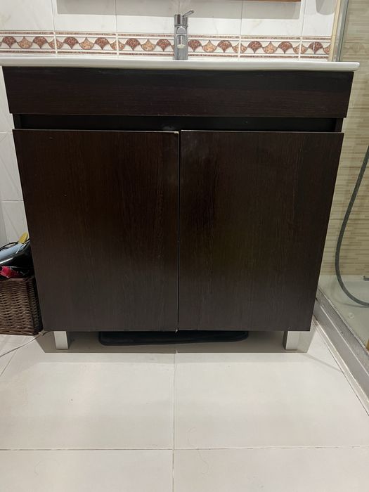 Vender um movel de casa de banho