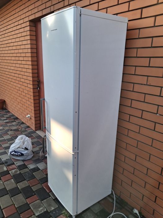 Продам холодильник