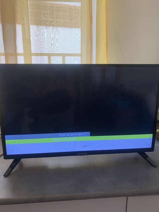 Tv Infiniton bom estado