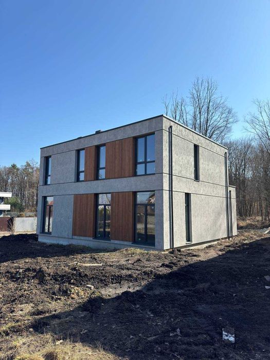 Терміновий продаж! Продаж сучасного 2 поверхового будинку біля лісу с.Зубра, Без комісії