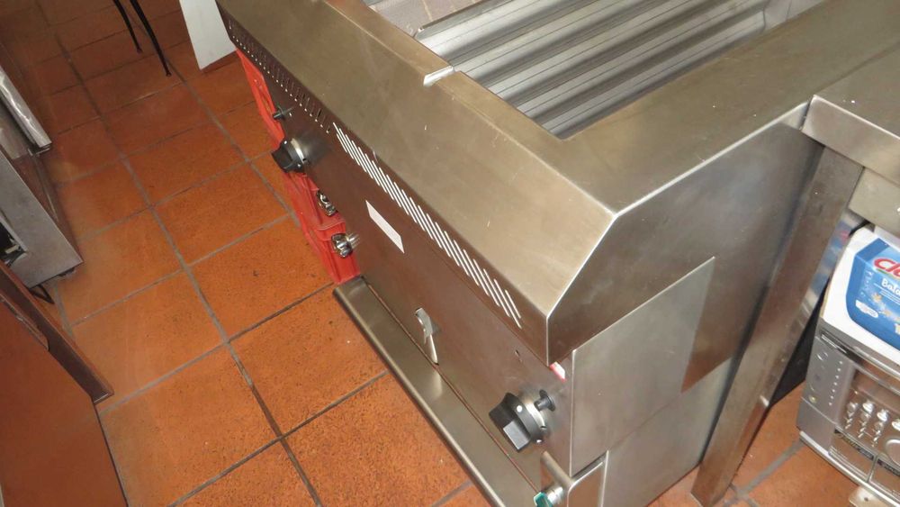Grelhador Industrial GRESILVA GHPI R2/800 Multifuncional (205kg) – Como Novo