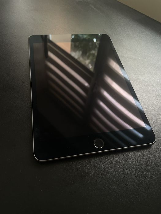 Ipad  5 mini wifi 64 gb стан ідеальний
