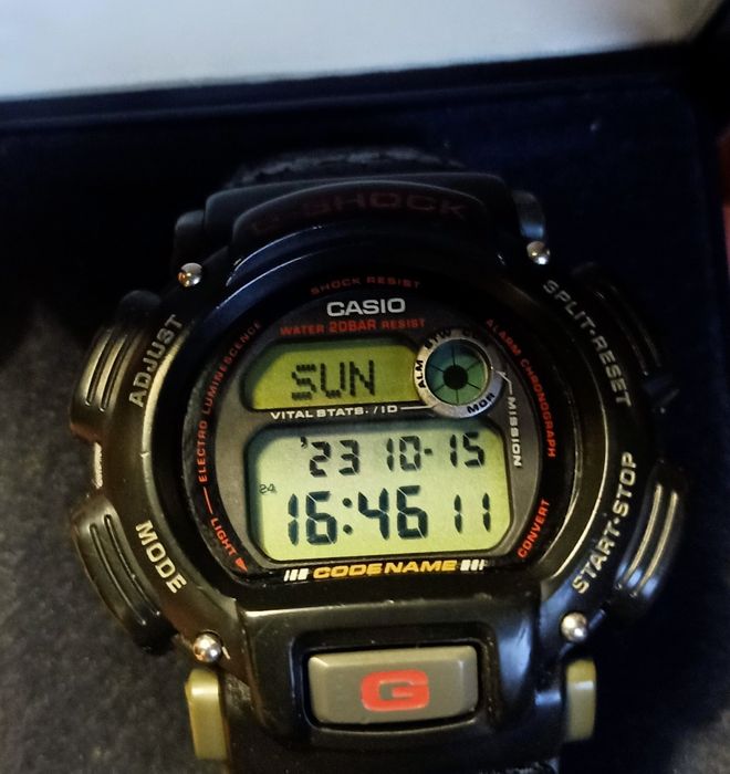 Relogio G- Shock DW8800/1444 a funcionar