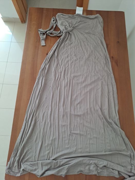 Peças de Roupas novas variadas