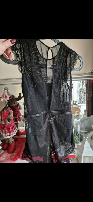 Body 75C Esmara czarne koronkowe