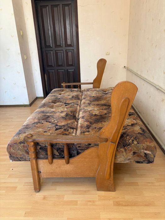 диван книжка б/у с креслом