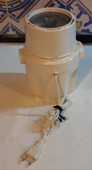 Picadora 123 da marca Moulinex, modelo 320, como nova!
