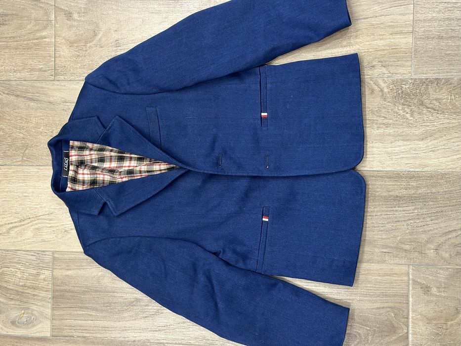 Джинствий піджак ( тягнеться)