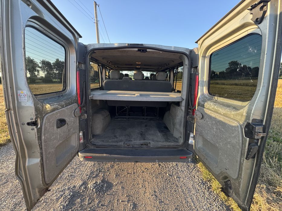 Opel Vivaro 9 os 2013 2.0 diesel manual long