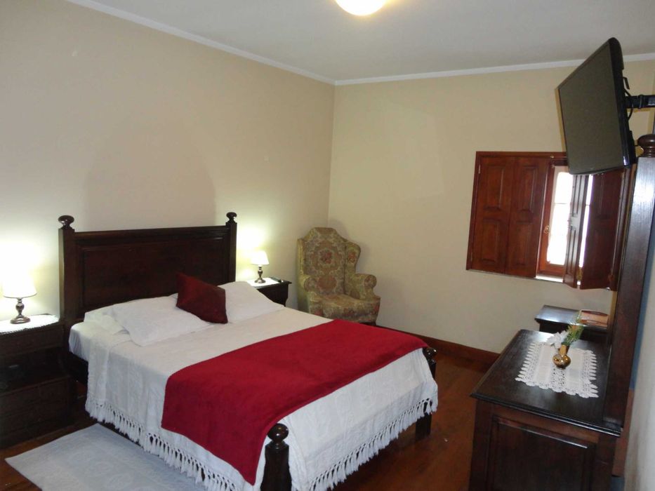 Quinta Dom José - Turismo Rural no Minho com 8 quartos, piscinas e ténis