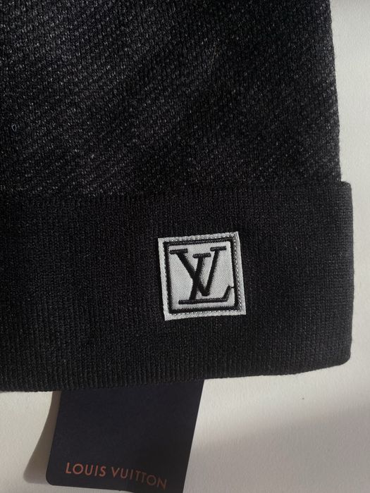 Gorro LV Preto com saco