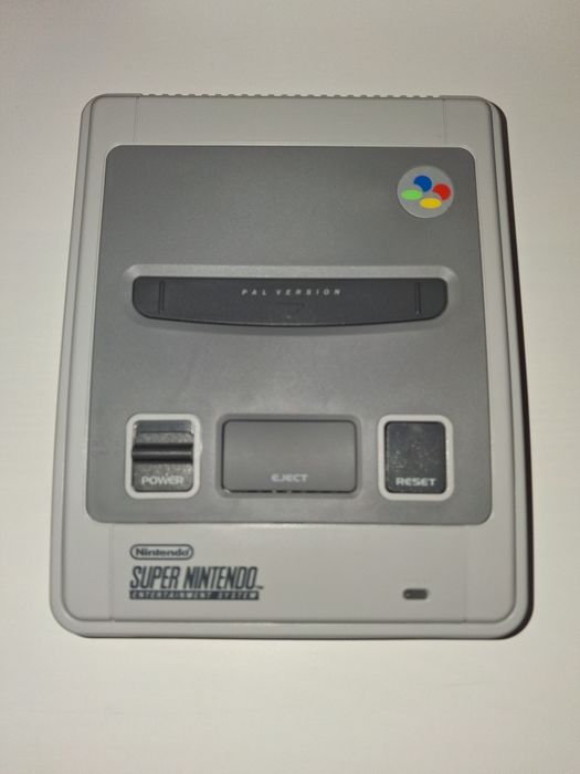 Konsola Super Nintendo SNES full zestaw unikat z zegarkiem super stan