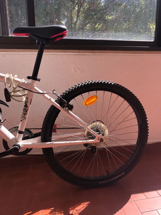 Bicicleta B’twin Rockrider 300