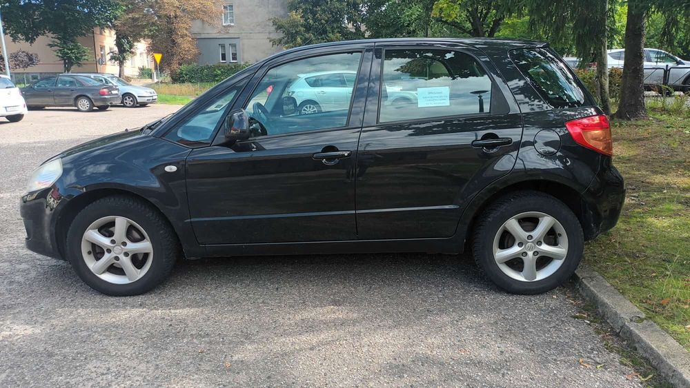 Suzuki SX4