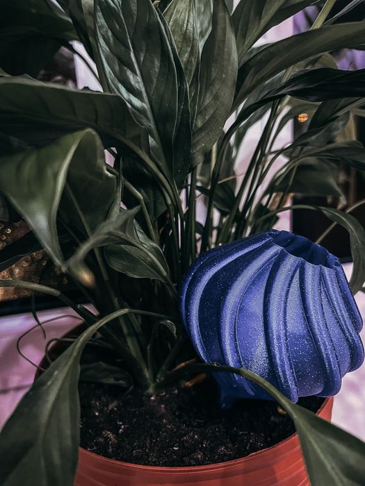 Nawadniacz do roślin niebieski granat z brokatem