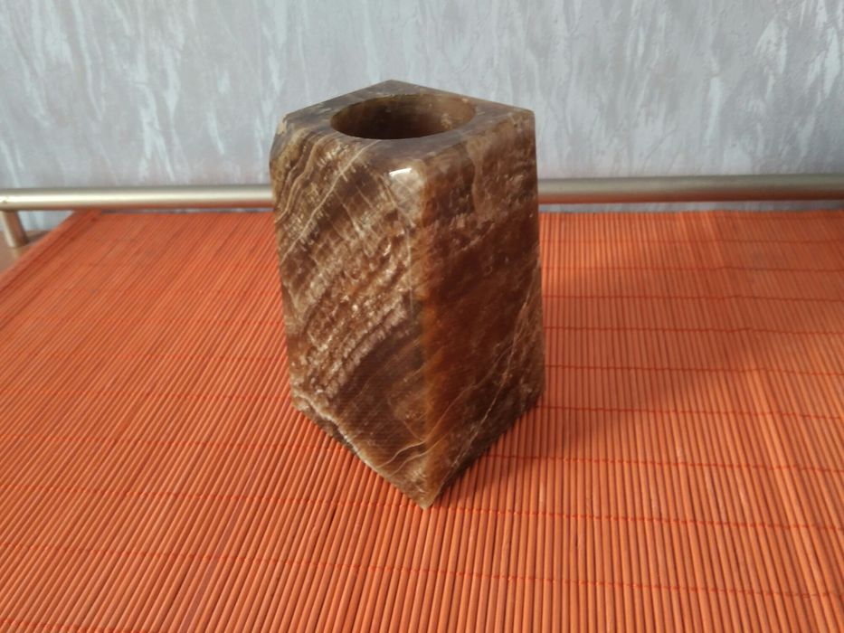 Підставка для ручок із каменю. Агат.
