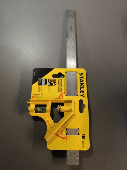 Esquadro Combinado STANLEY de 16 polegadas (406 mm)
