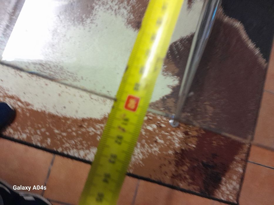 Mesa em vidro temperado