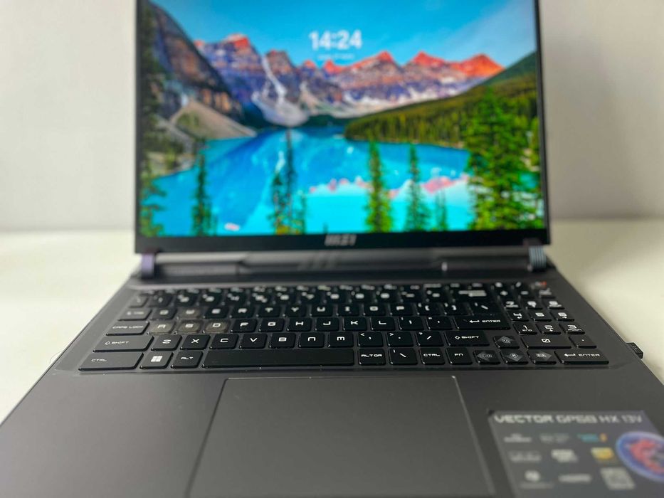 Laptop gamingowy na sprzedaż MSI VECTOR GP68 HX 13V