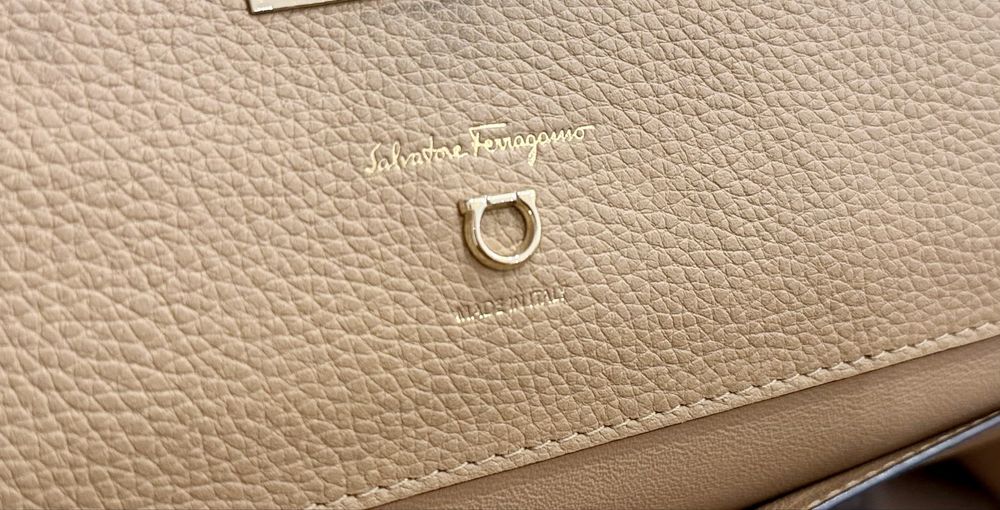 Сумка женская Salvatore Ferragamo оригинал