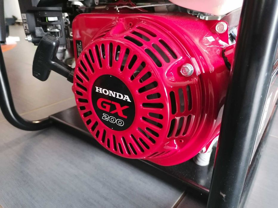 Agregat z silnikiem Honda EA3000 (3,0kW)