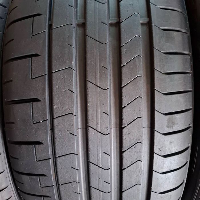 235/40/19 R19 Pirelli PZero PZ4 4шт