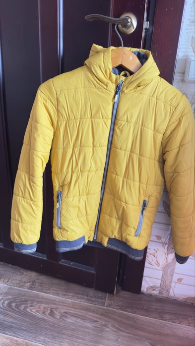 Куртка демі на хлопця 130-137