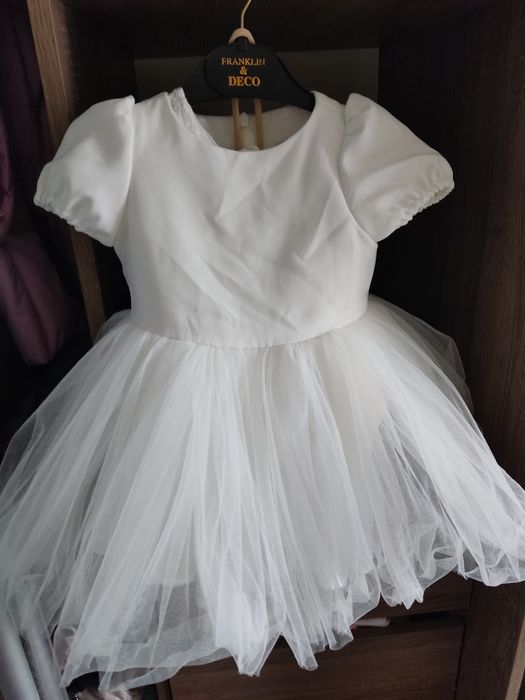 Пишна сукня з фатином на рік