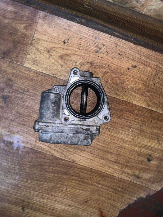 Дросельна заслінка skoda VW audi 2.0 tdi 1.9  A2C53099815 03G128063J
