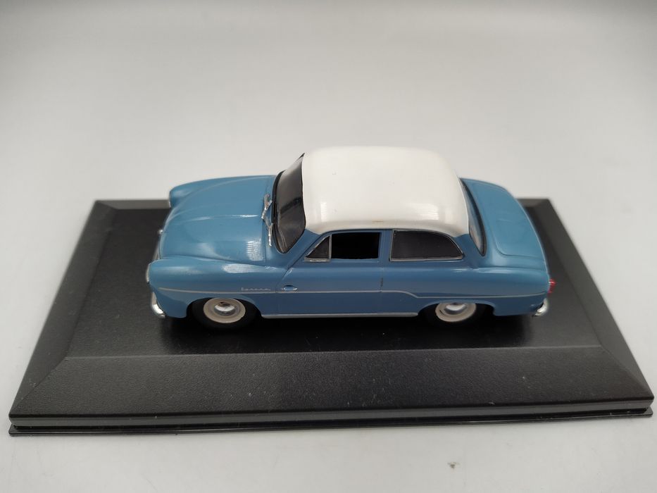Syrena 102 deagostini kultowe auta PRL 1:43