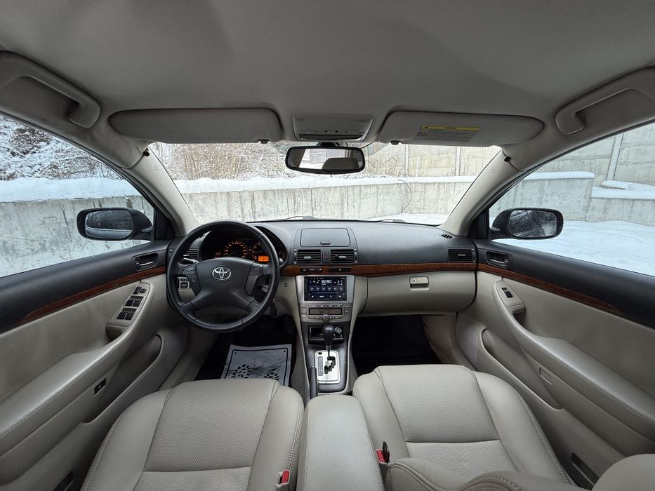 Toyota Avensis 2007 - 2.4 бензин, автомат. Супер стан, без вкладень!