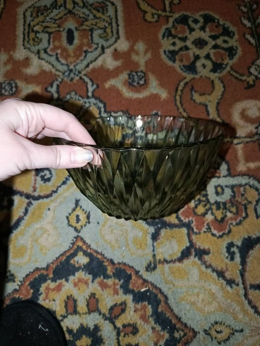 Посуда,тарелки,эмалированные миски