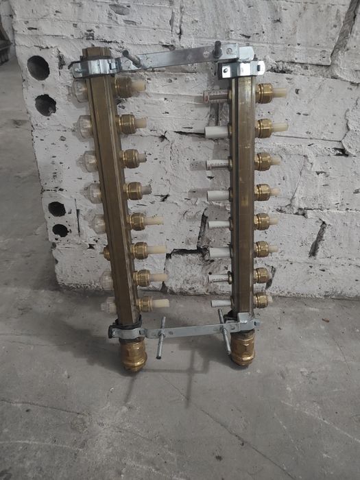 Rozdzielacz mosiężny do podłogówki