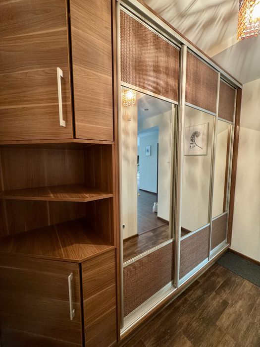 Szafa wnękowa na wymiar