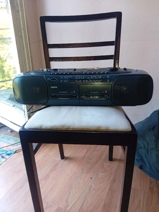 Radiomagnetofon Sanyo