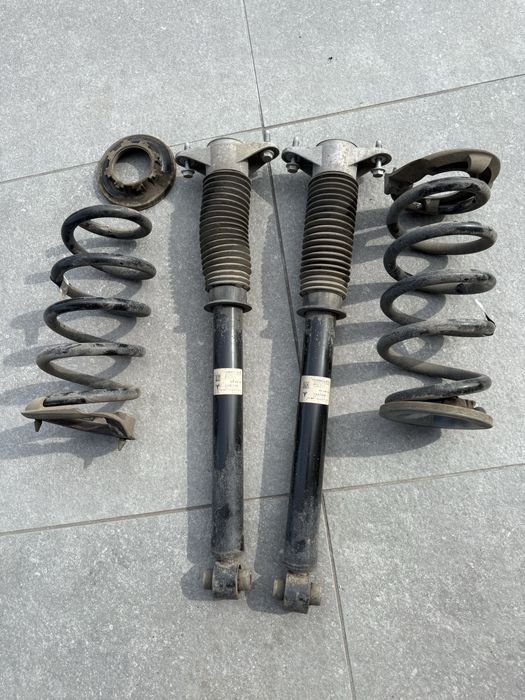 Amortyzatory tesla y