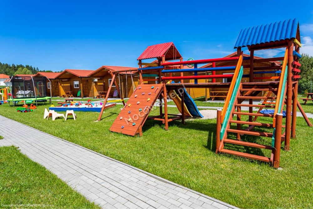 Domki nad morzem , noclegi , parking,plac zabaw,,Milka Ustka