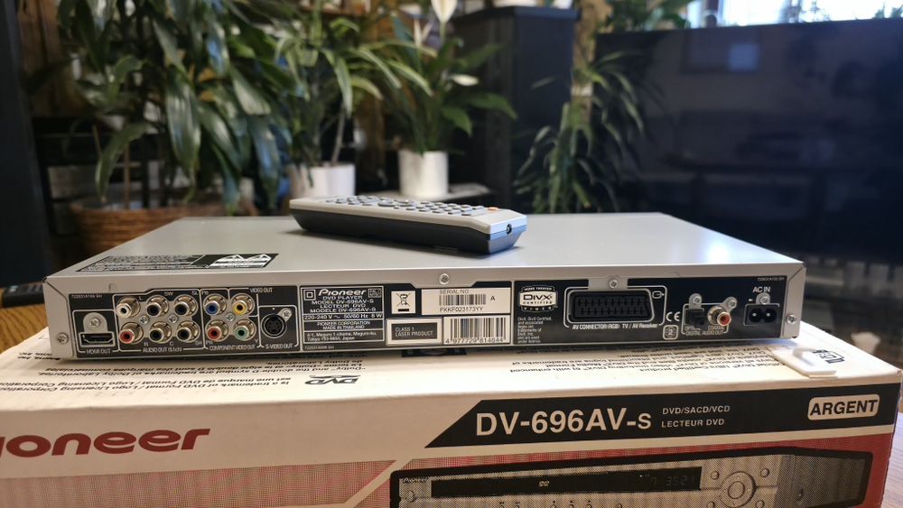 Sprzedam DVD Pioneer DV-696AV-s