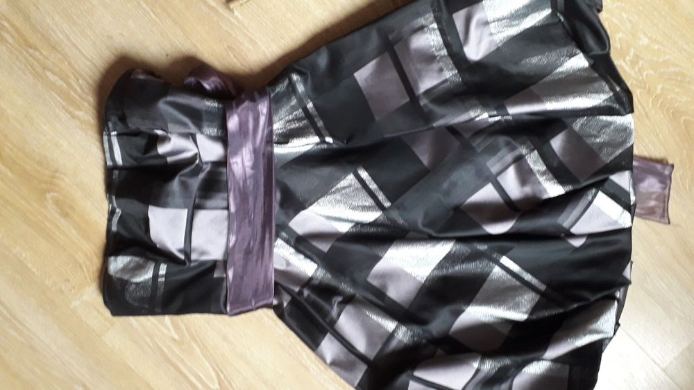 Sukienka w rozmiarze S/M